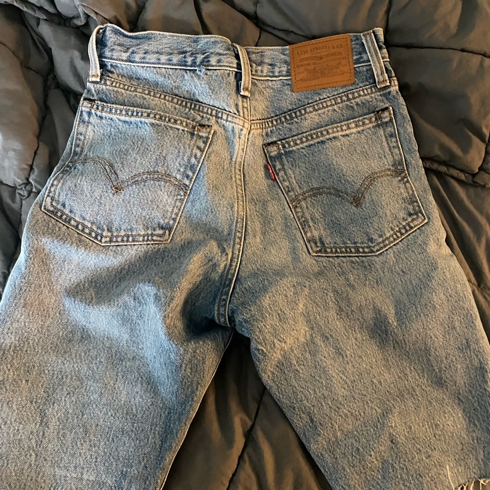 LEVIS SHORTS